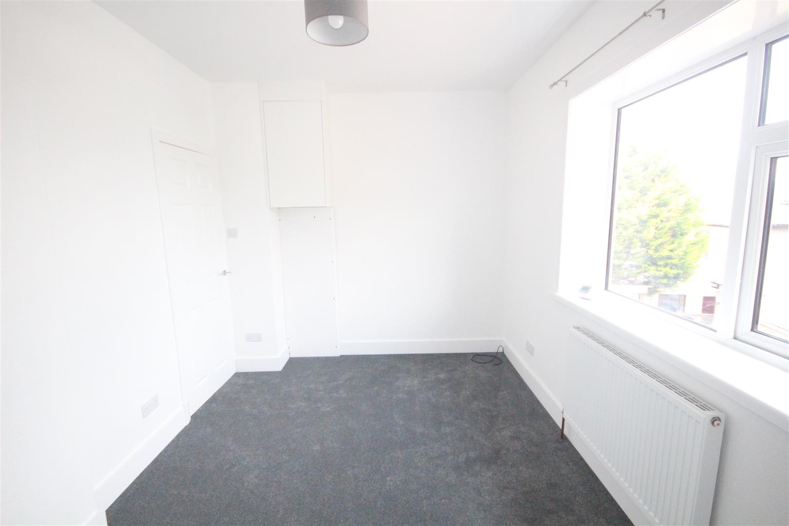 2 bedroom semi-detached house Let Agreed in Brierfield - IMG_7282.jpg